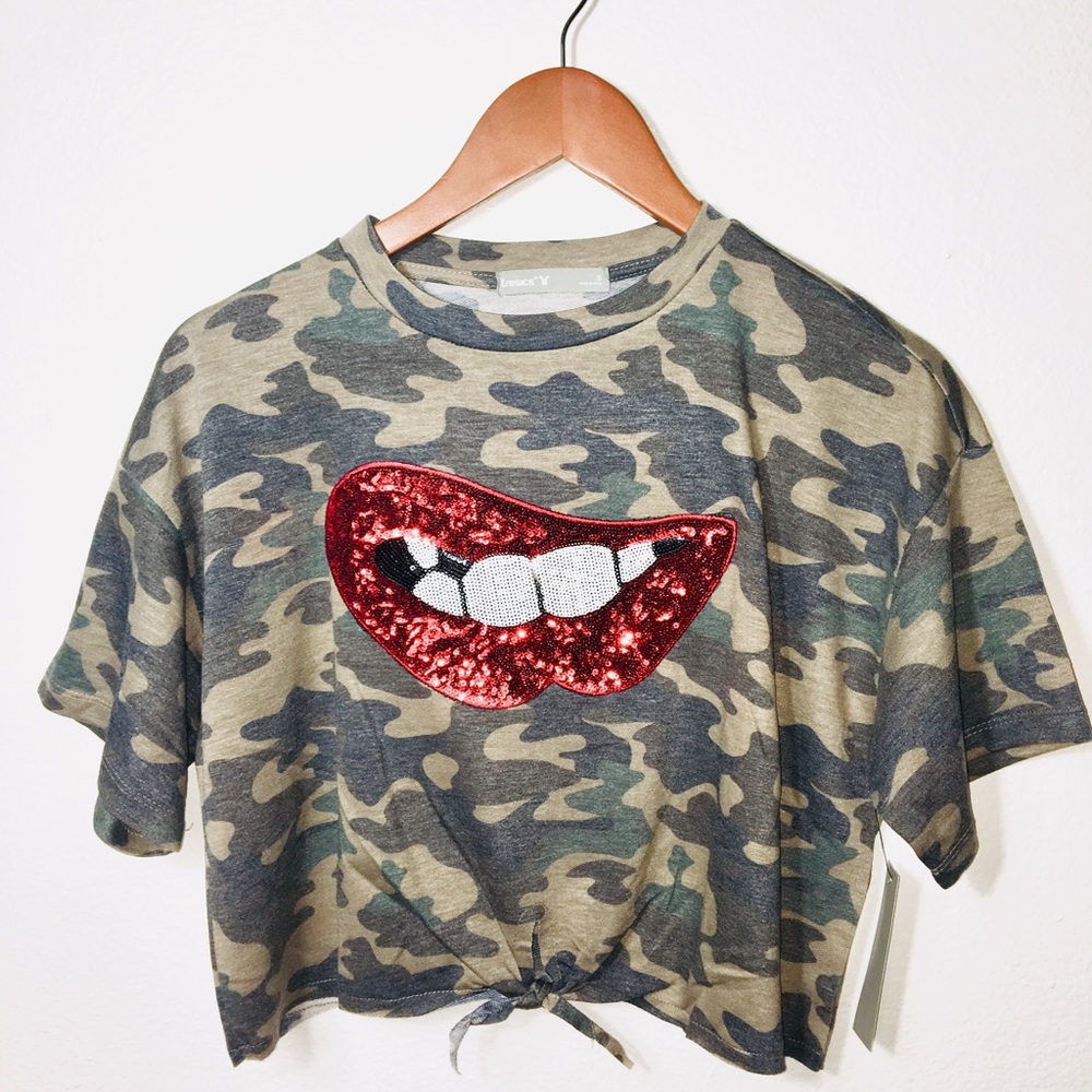 New make and model camouflage crop top t-shirt.